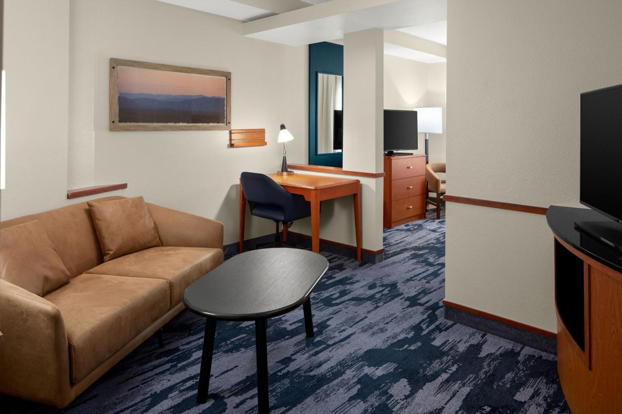 Fairfield Inn & Suites בדפורד מראה חיצוני תמונה
