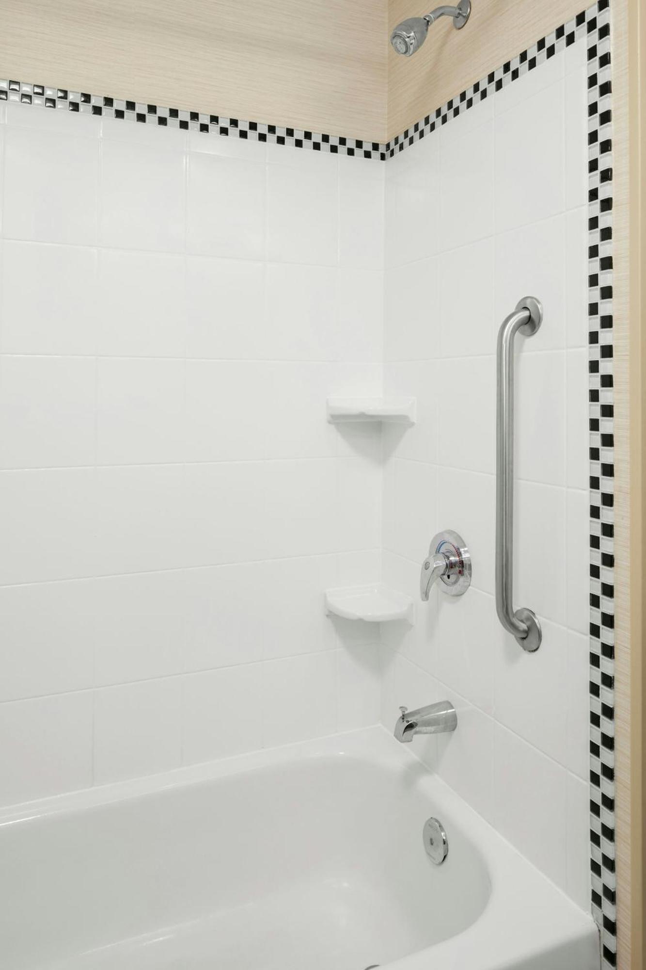 Fairfield Inn & Suites בדפורד מראה חיצוני תמונה